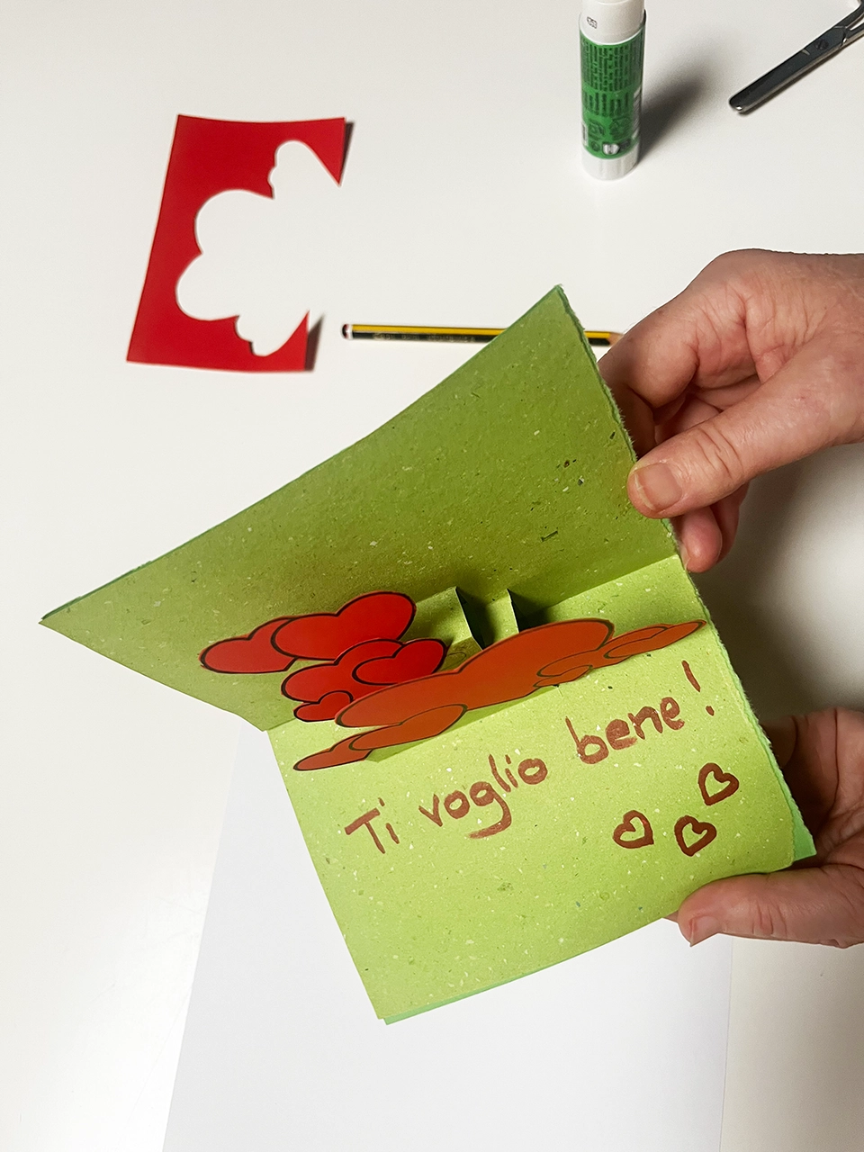 pop up tutorial - Biglietto aperto con la frase Ti voglio bene
